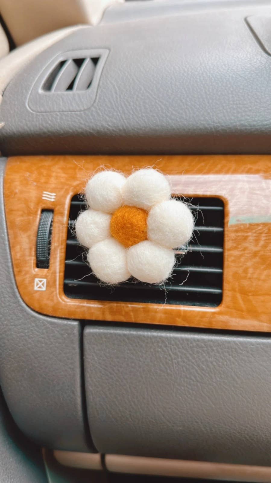 Flower Car Vent Clips - Weavey Studio