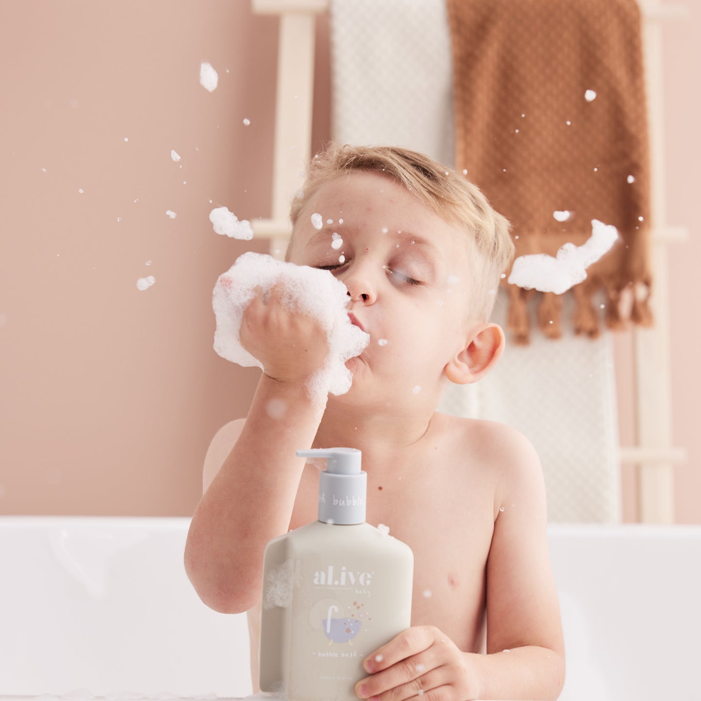 Apple Blossom Bubble Bath - Al.ive Baby