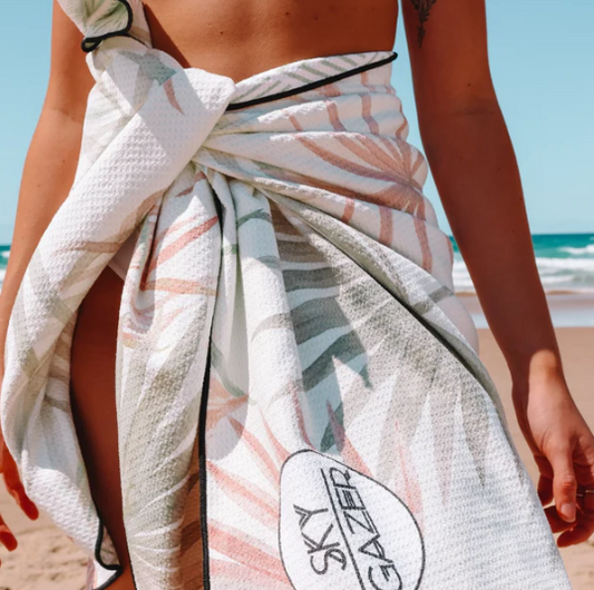 The Whitehaven Sand Free Towel - Sky Gazer