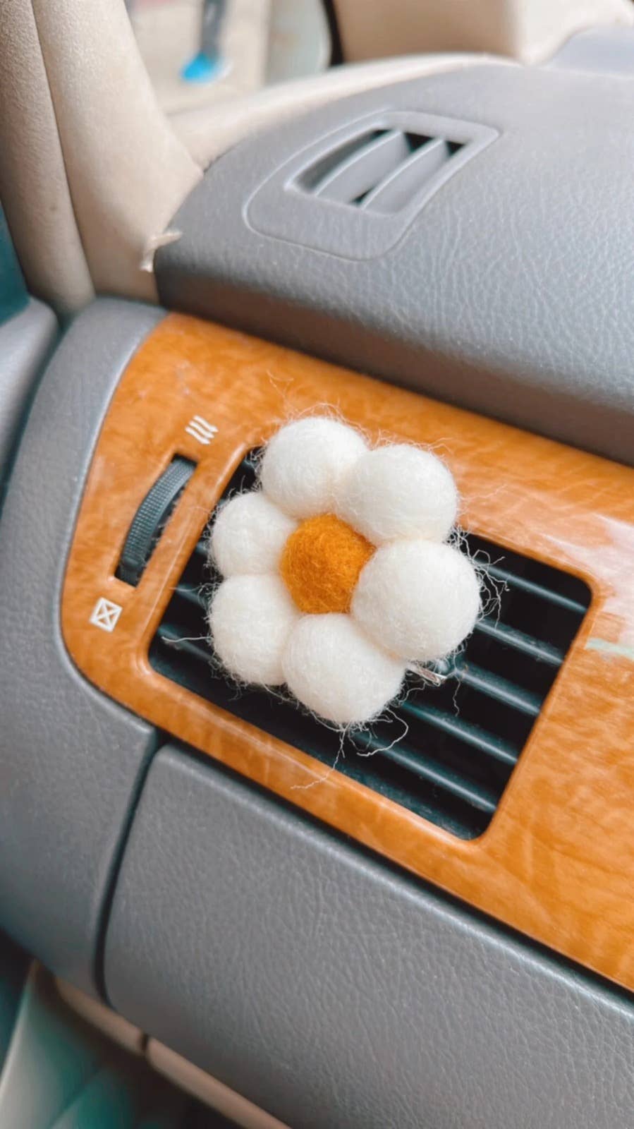 Flower Car Vent Clips - Weavey Studio