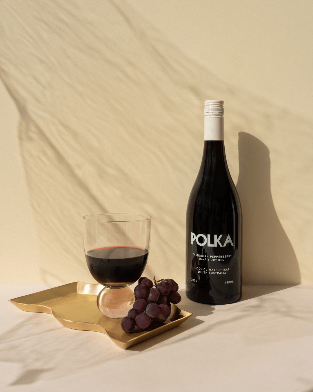 De-Alc Dry Red ~ Polka
