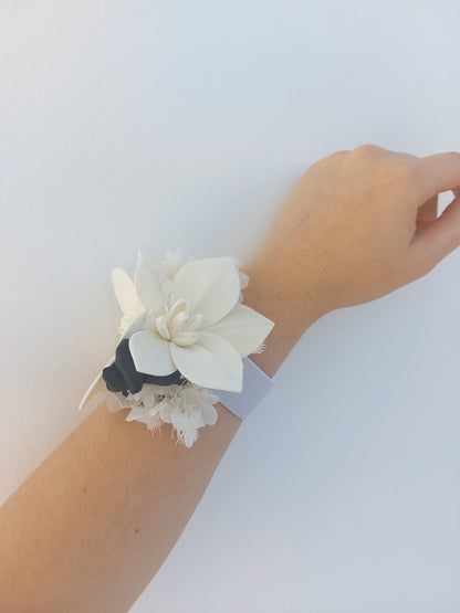 Corsages & Buttonholes