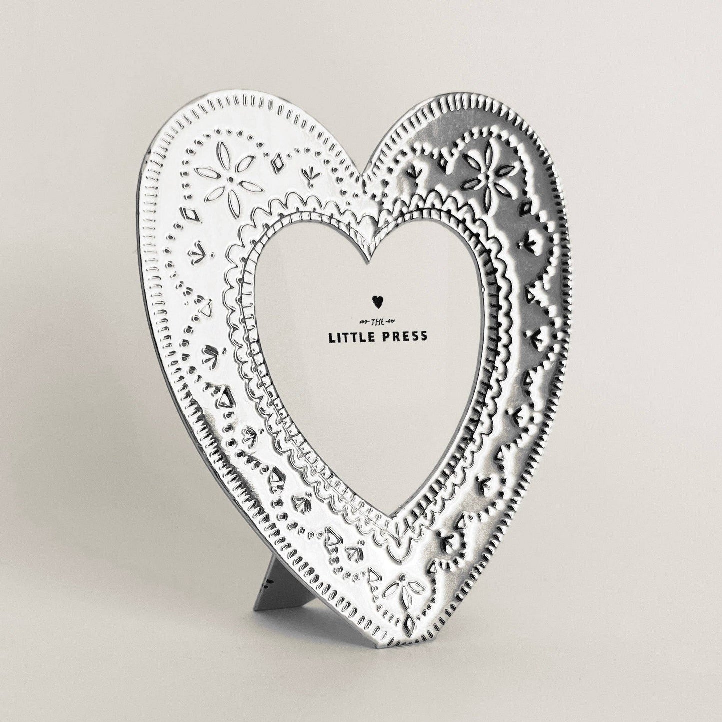 Faux Tin ~ Heart travel/desk photo frame ~ Silver
