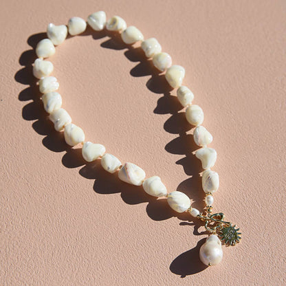 Rolled Shell Solis Necklace - Kingston Jewellery