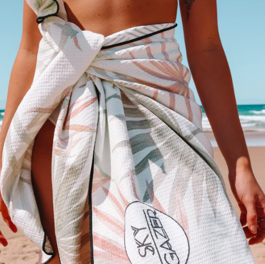 The Whitehaven Sand Free Towel - Sky Gazer