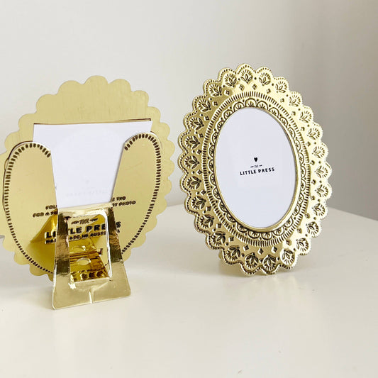 Faux Tin ~ Oval travel/desk photo frame ~ Gold