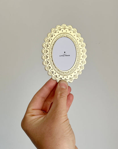Faux Tin ~ Oval travel/desk photo frame ~ Gold