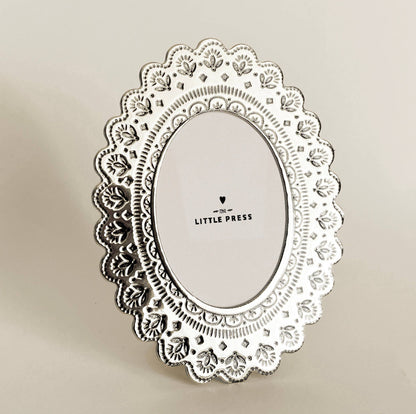 Faux Tin ~ Oval travel/desk photo frame ~ Silver