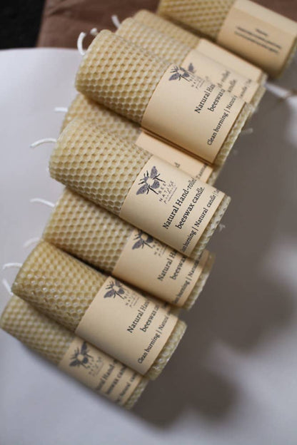 Beeswax rolled candle - 12cm tall