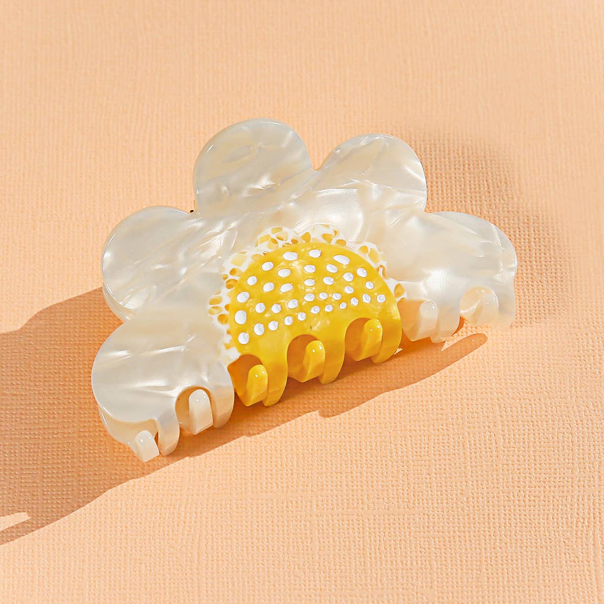 Daisy Flower Claw Clip - Kingston Jewellery