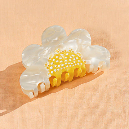 Daisy Flower Claw Clip - Kingston Jewellery